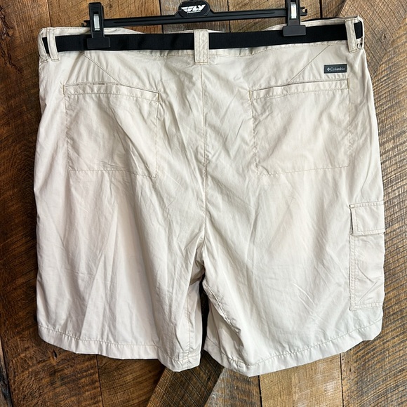 Columbia Men’s Battle Ridge II shorts fossil size 42 - Picture 5 of 9